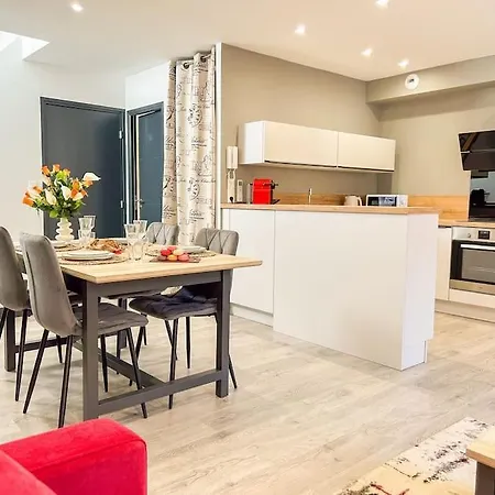 Duplex Refait A Neuf Au Coeur De דירה