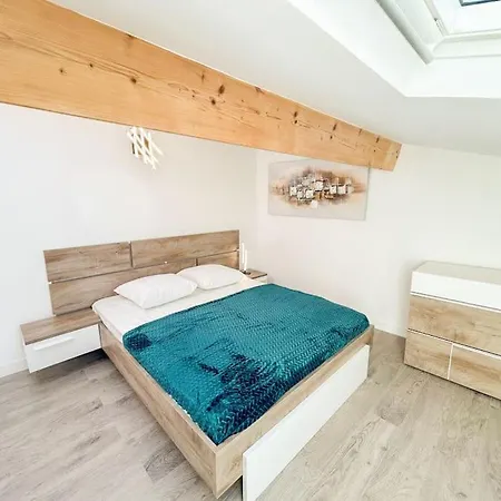 Duplex Refait A Neuf Au Coeur De 사나리쉬르메르